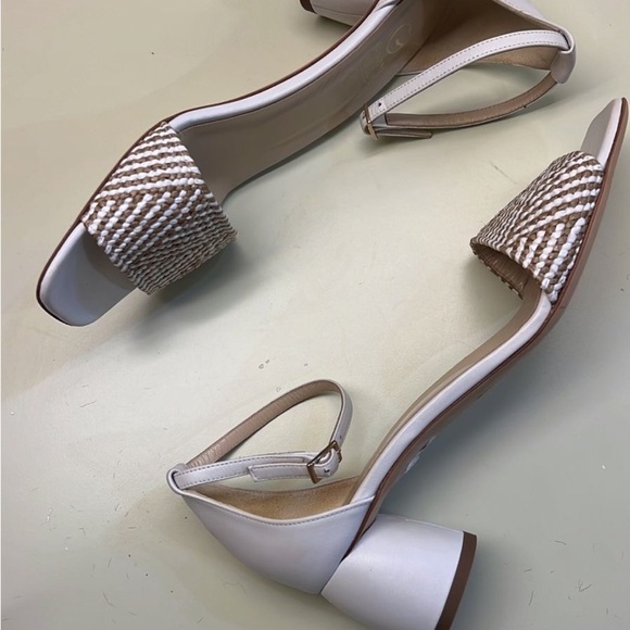 MADE IN ITALY GIOVANNA GRAZZINI LEATHER  White and Tan Sandals with Ankle Strap - Picture 8 of 9